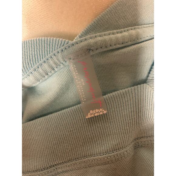 Free People Movement Long Sleeve V Neck Sweatshirt Size M - Picture 6 of 6